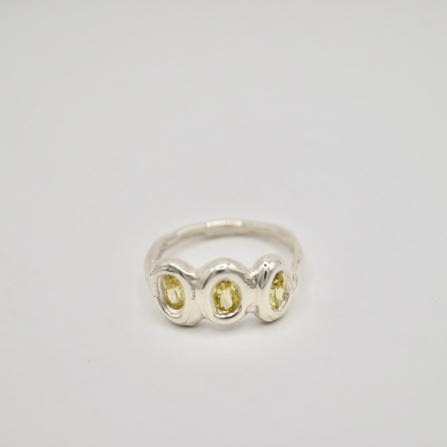 Livi Ring